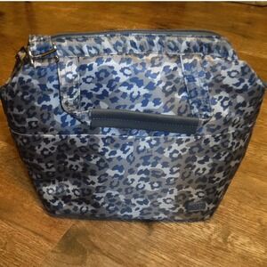 Lug Chomper Insulated Lunch Tote. Leopard Navy. EUC